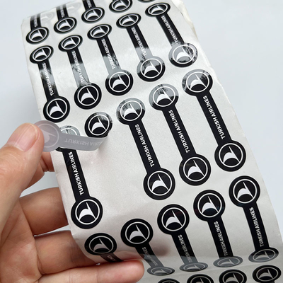 UV Dirençli Suya Dayanıklı PVC Kendinden Yapışkanlı Etiket Bölünmüş Geri Baskılı Logo Kalıp Kesim Vinil Etiket